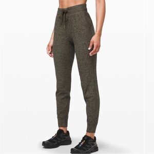 Lululemon Ready To Rulu Pant 29"